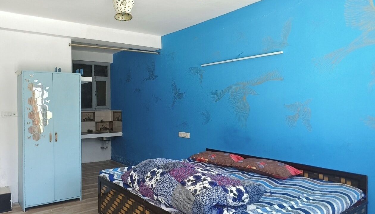 Photo of Bedroom in Bashisht