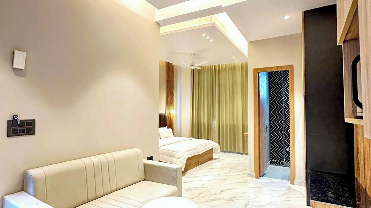 Photo of Livingroom in Tapovan