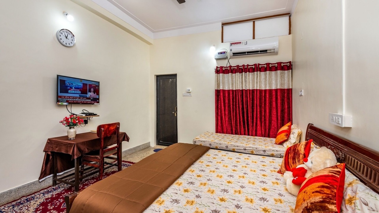 Photo of Bedroom in Jabalpur