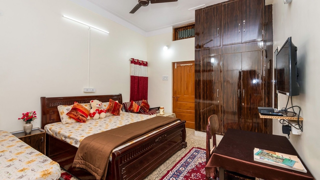 Photo of Bedroom in Jabalpur