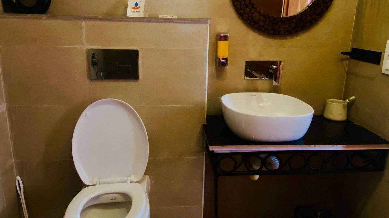 Photo of Bathroom in Kaul