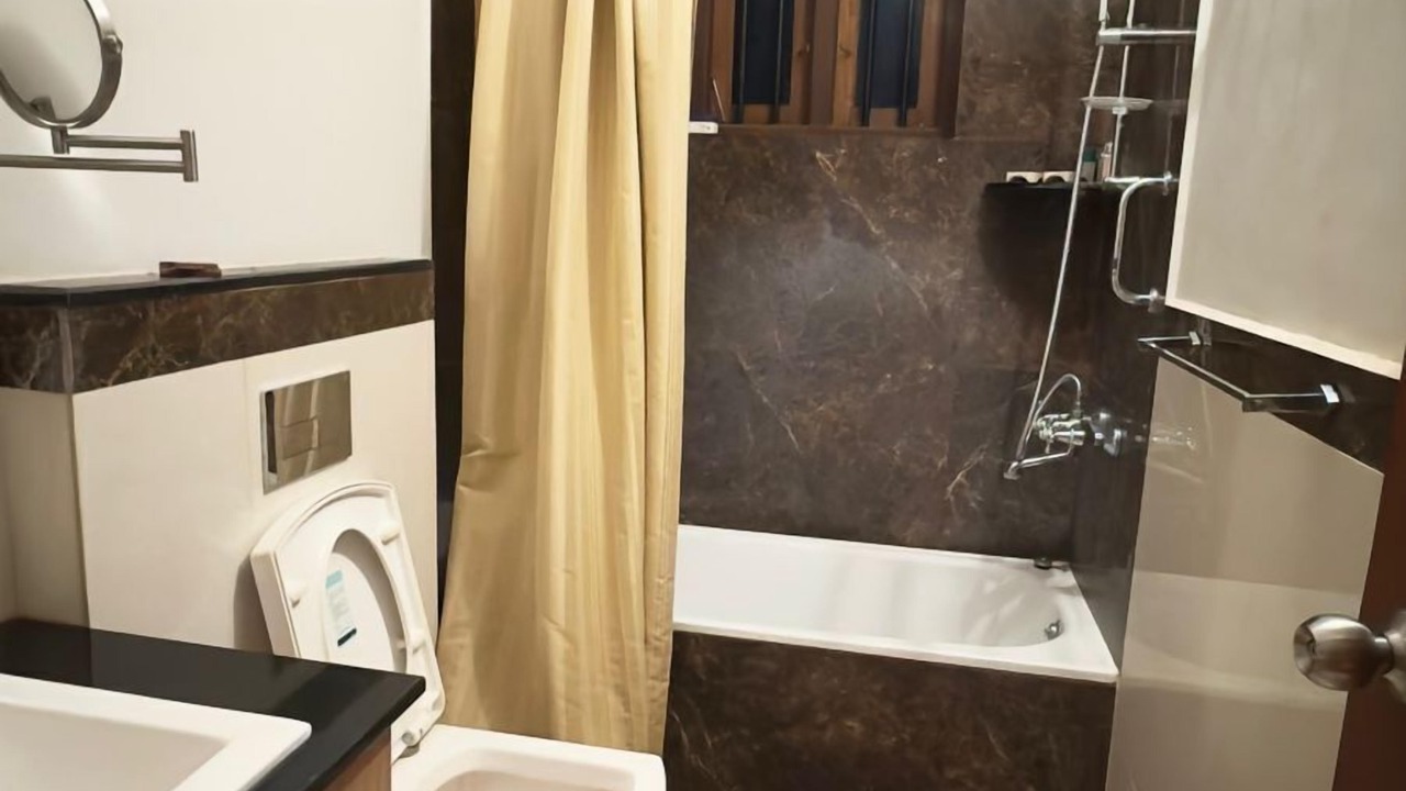 Photo of Bathroom in Wadakanchery