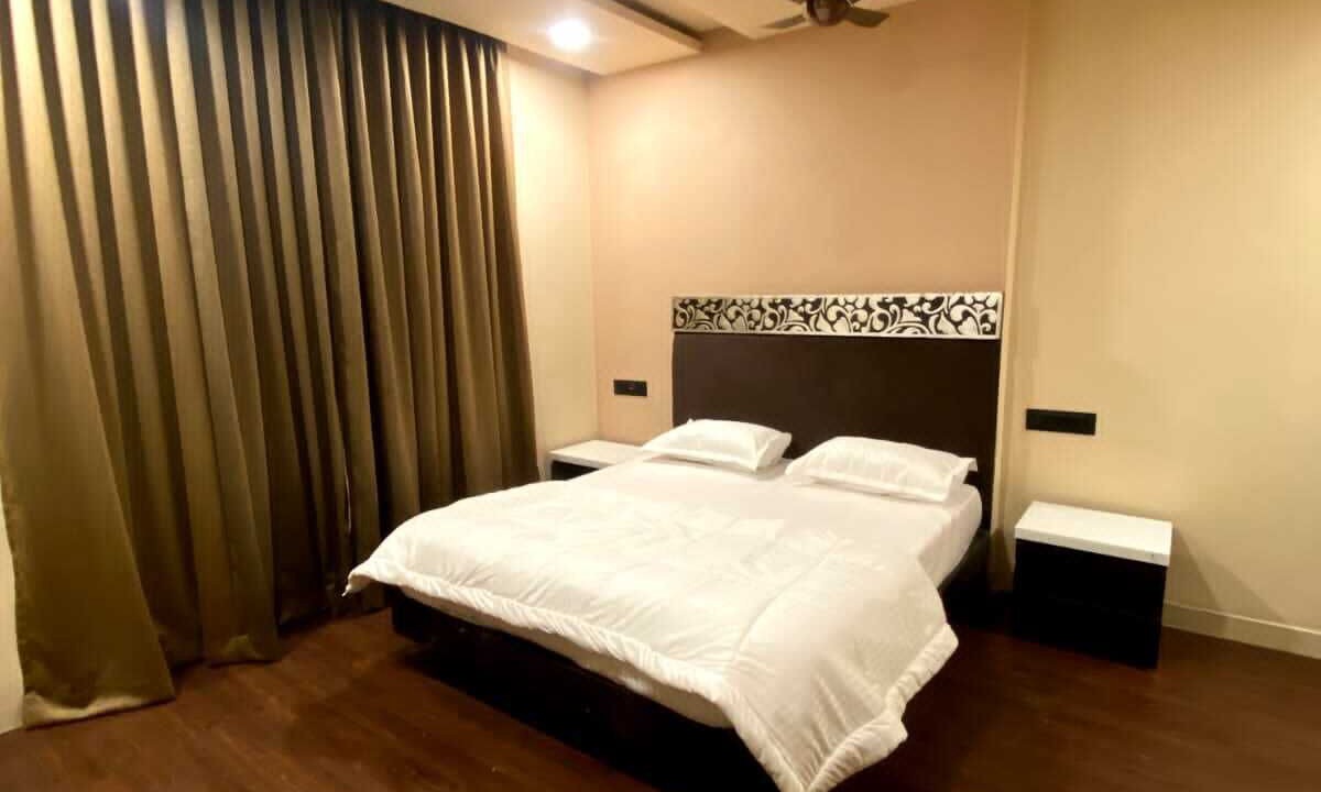 Photo of Bedroom in Mahabaleshwar