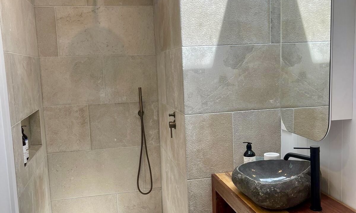 Photo of Bathroom in Avalon Beach