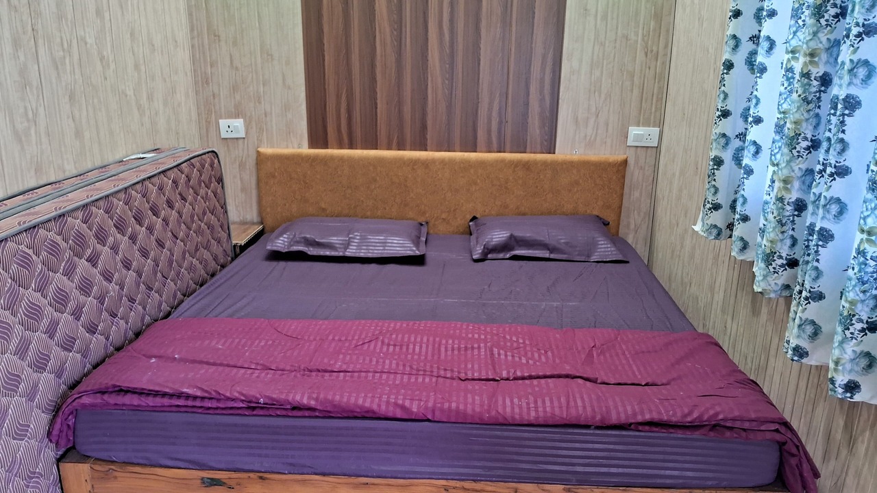 Photo of Bedroom in Jhultar Barkhet