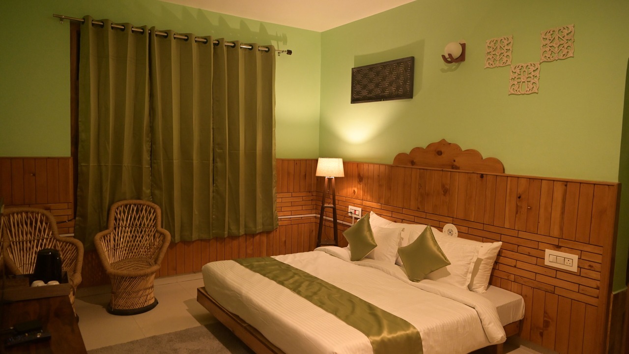 Photo of Bedroom in Jibhi