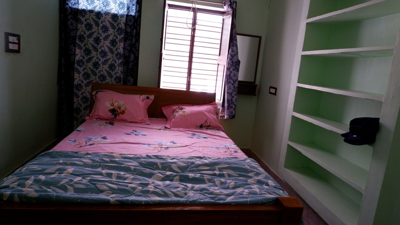 Photo of Bedroom in Tiruvannamalai
