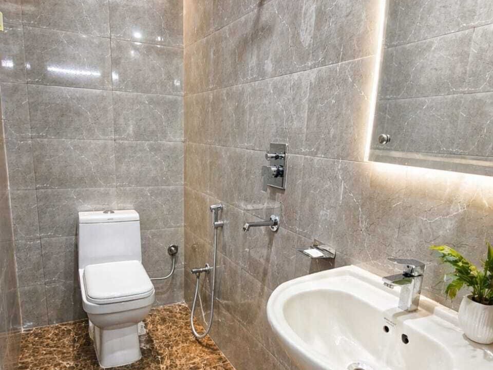 Photo of Bathroom in Mahipalpur Extension