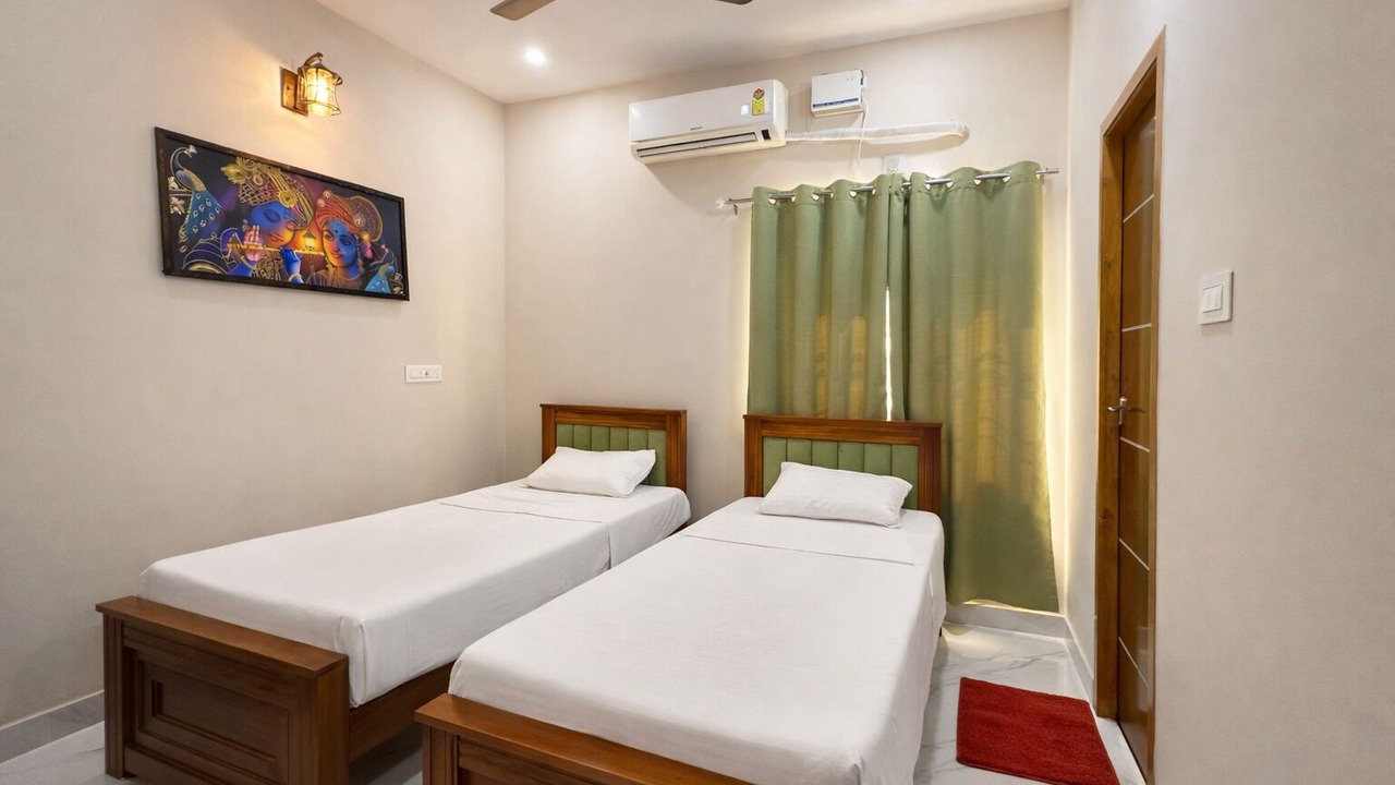 Photo of Bedroom in Mothilal Nagar