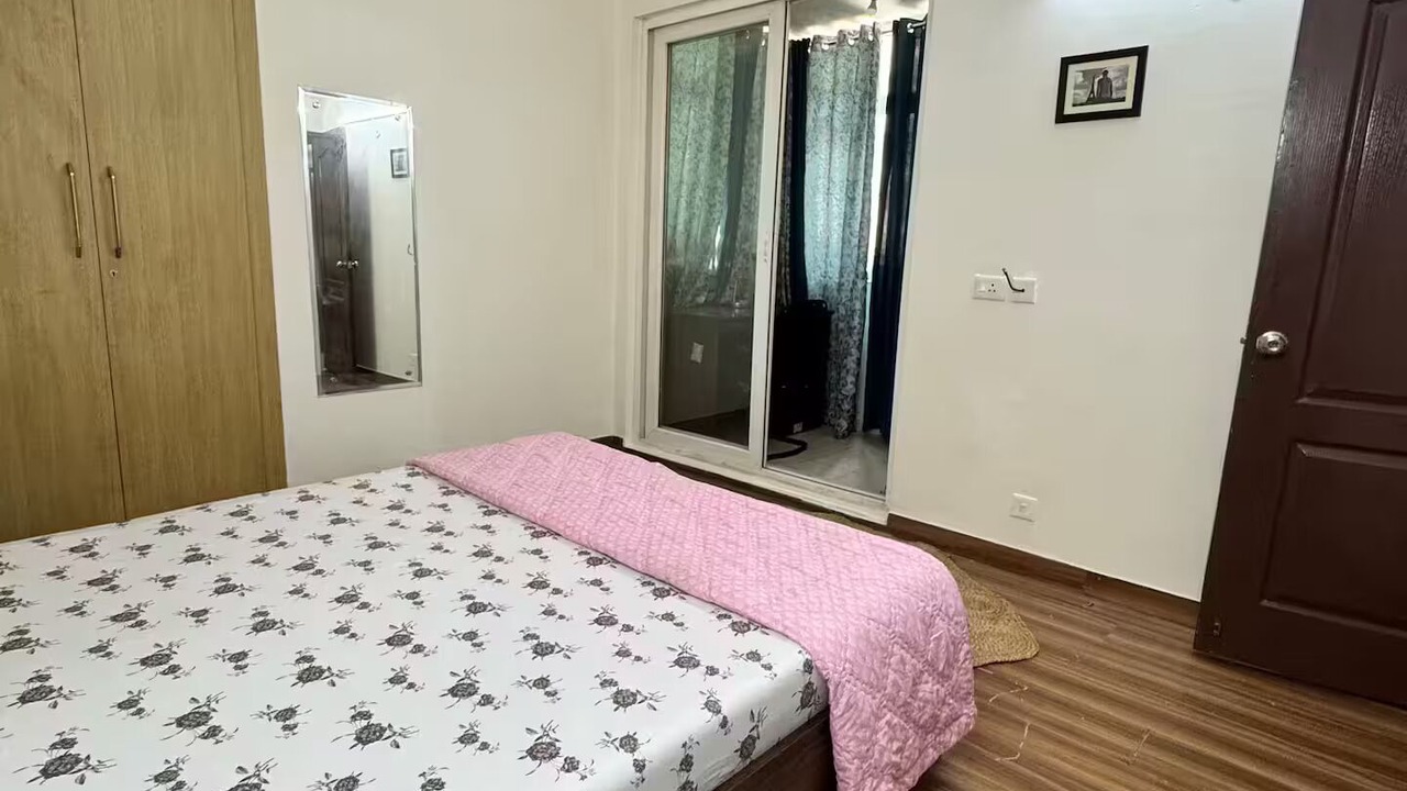 Photo of Bedroom in Noida