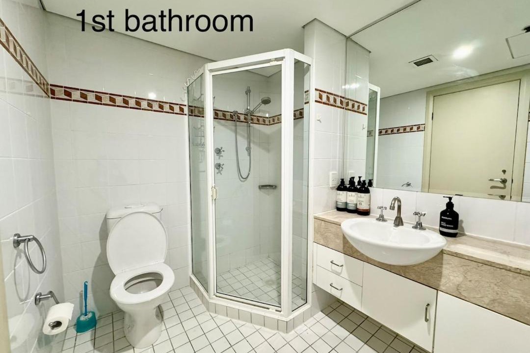 Photo of Bathroom in Chinatown