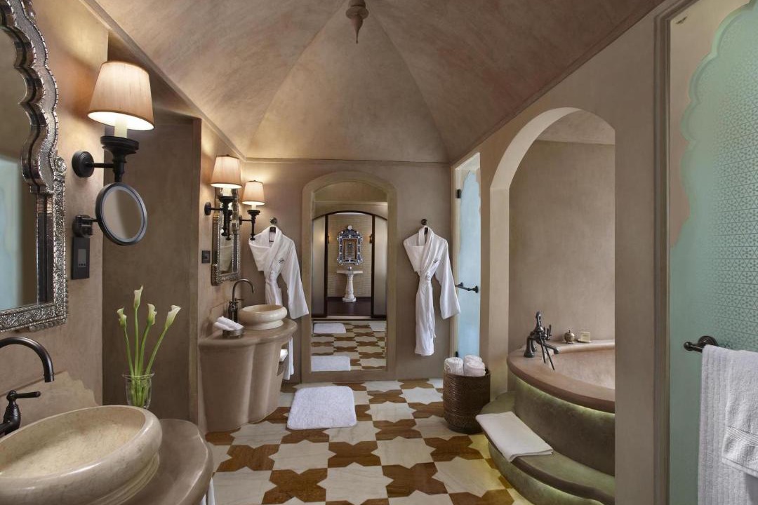 Photo of Others in Amer