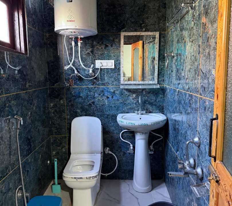 Photo of Bathroom in Dal Lake