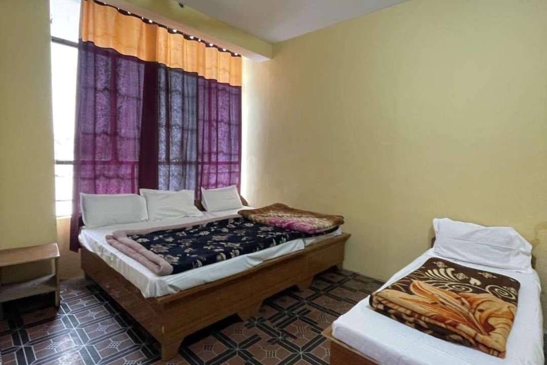 Photo of Bedroom in Pipalkoti