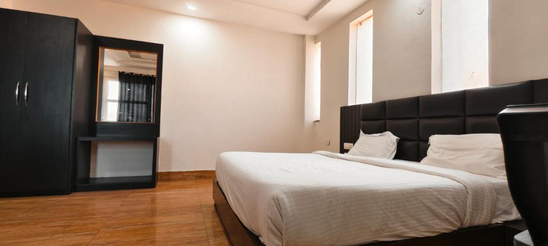 Photo of Bedroom in Lansdowne
