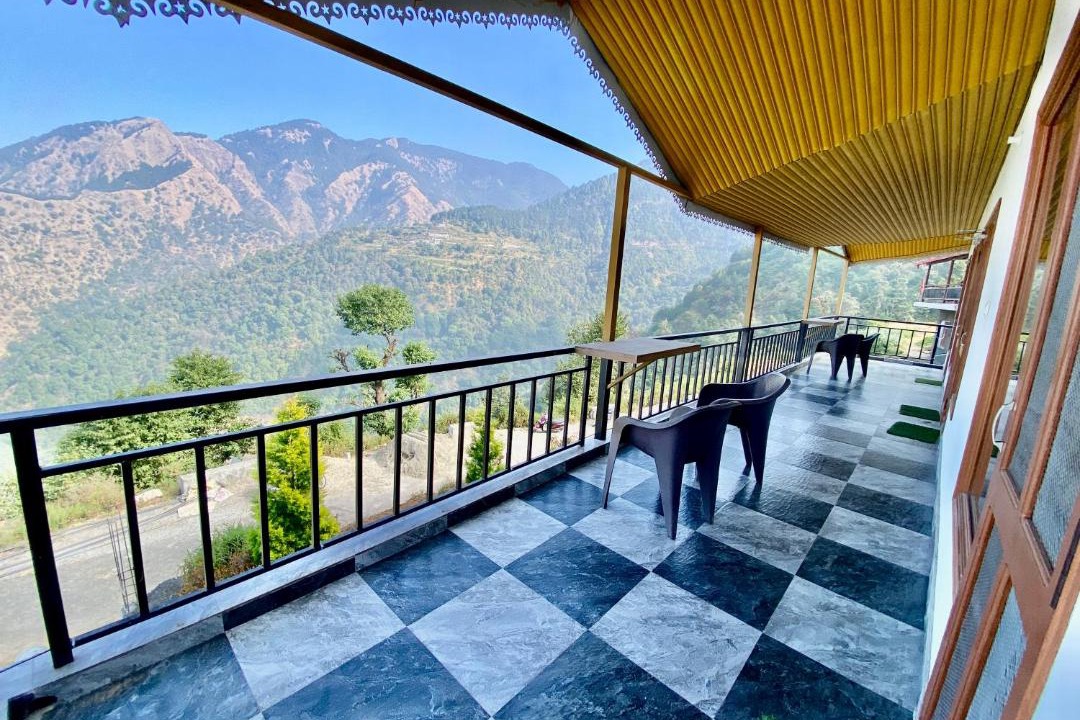 Photo of Patio Balcony in Naina Range