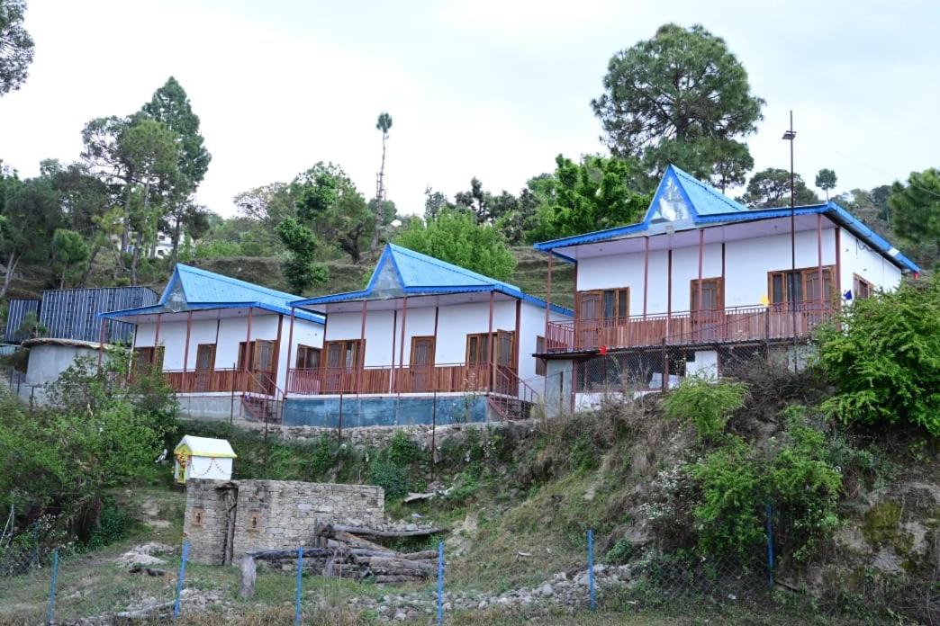 Photo of Buildings in Kaul