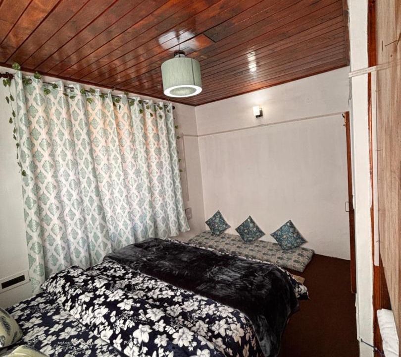 Photo of Bedroom in Manali
