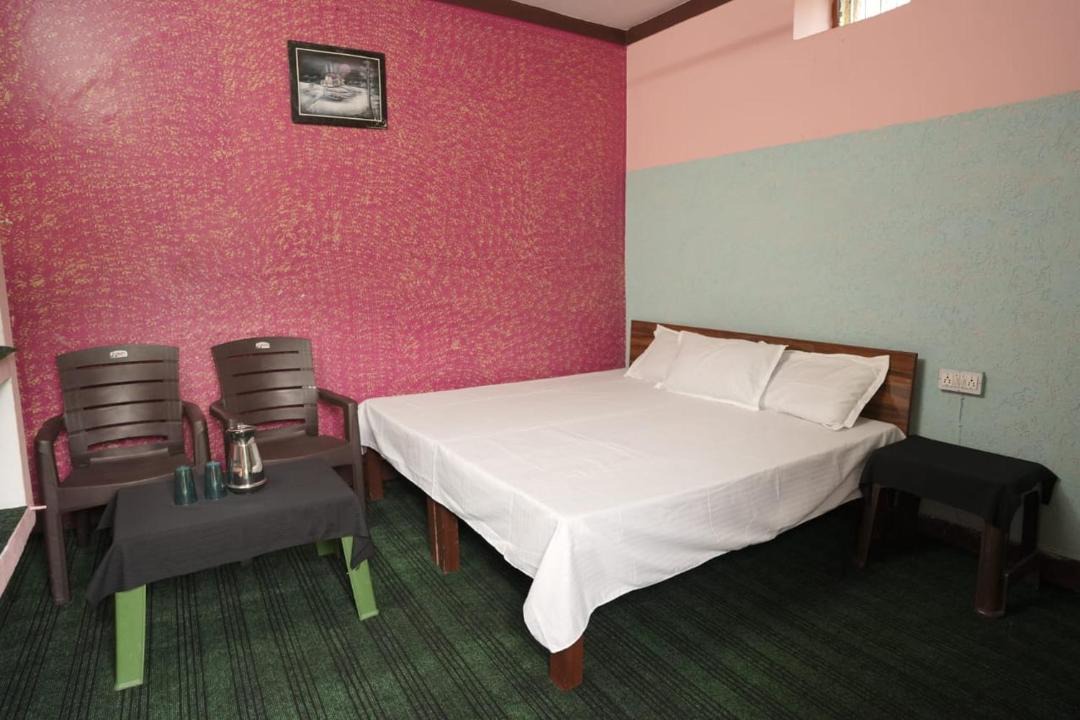 Photo of Bedroom in Devaprayag