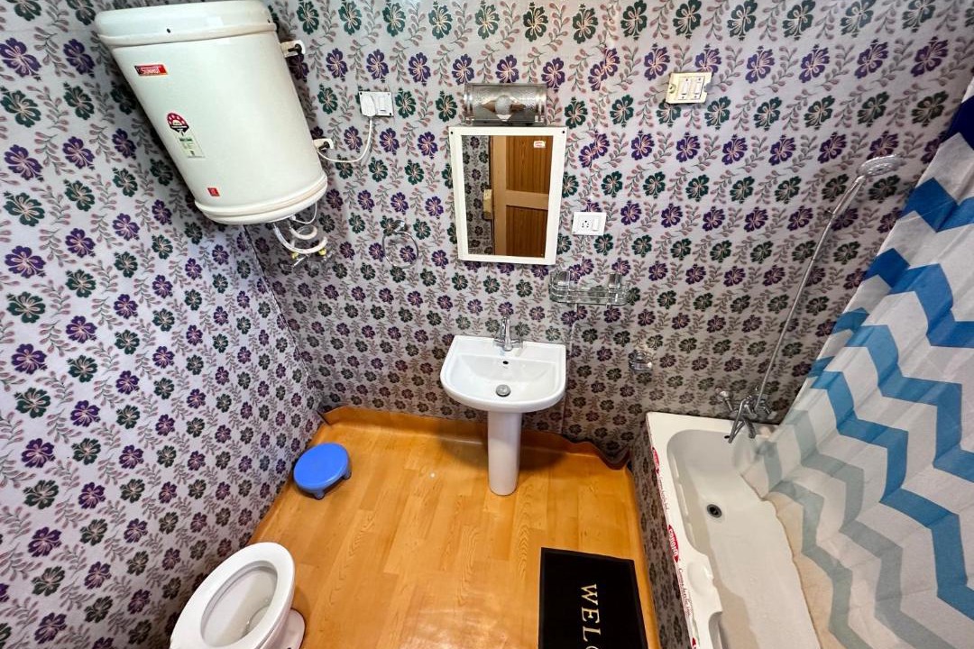 Photo of Bathroom in Dal Lake