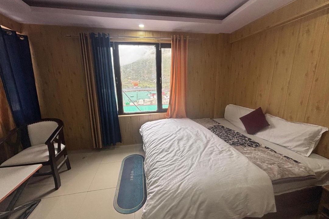Photo of Bedroom in Badrinath