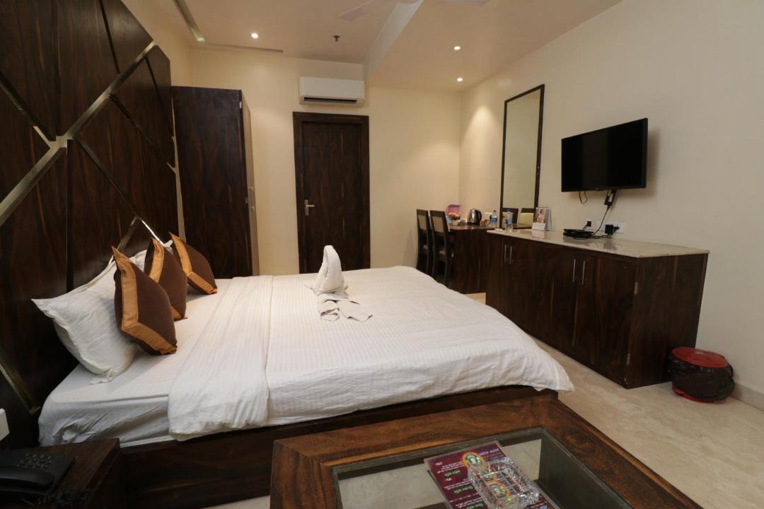 Photo of Bedroom in Malda
