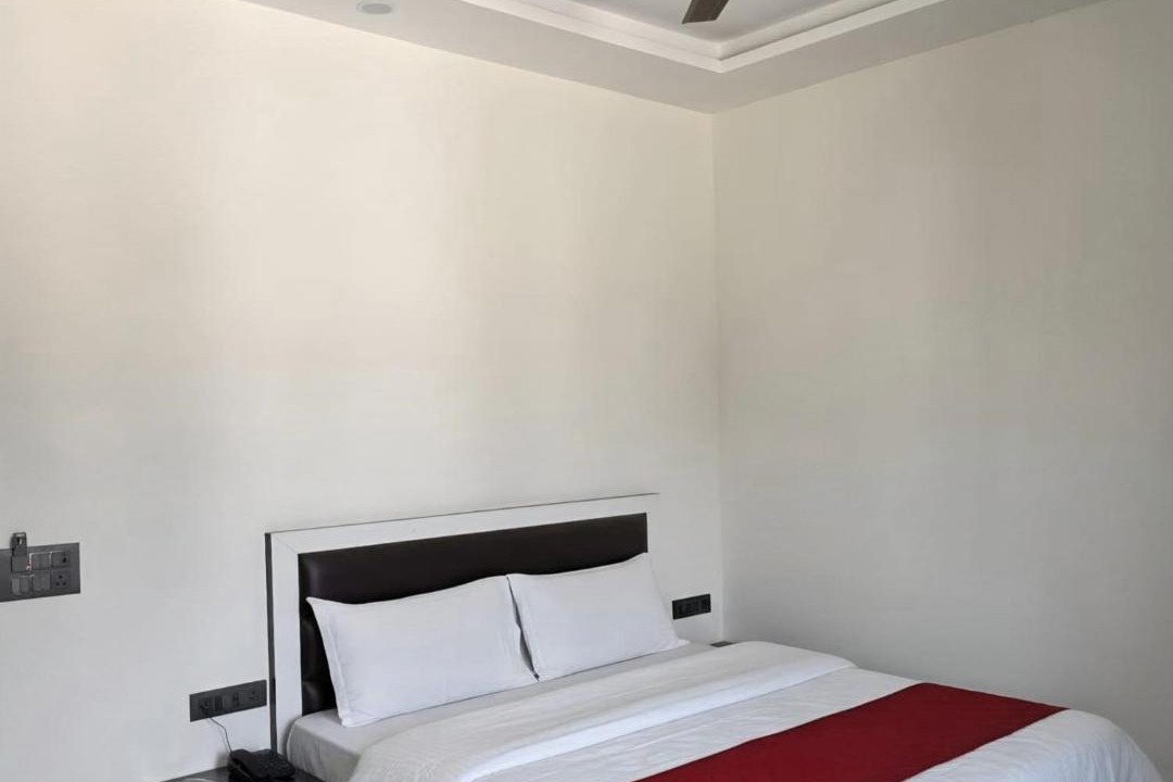 Photo of Bedroom in Tanakpur