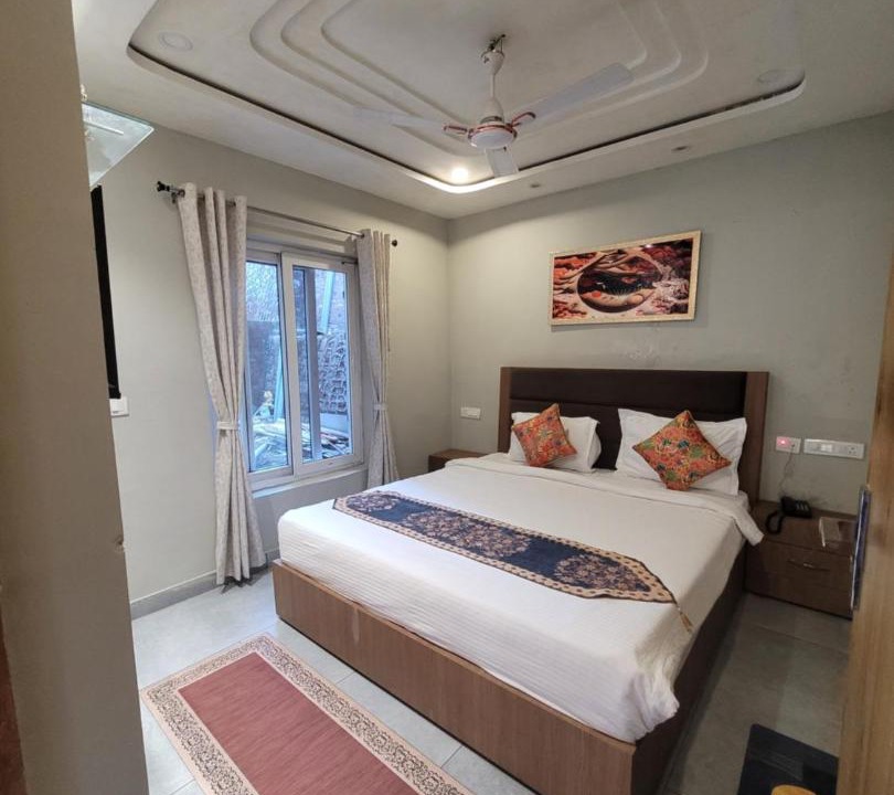 Photo of Bedroom in Bhimtal