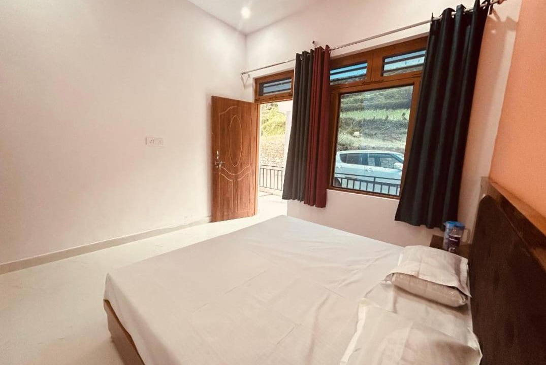 Photo of Bedroom in Sitapur