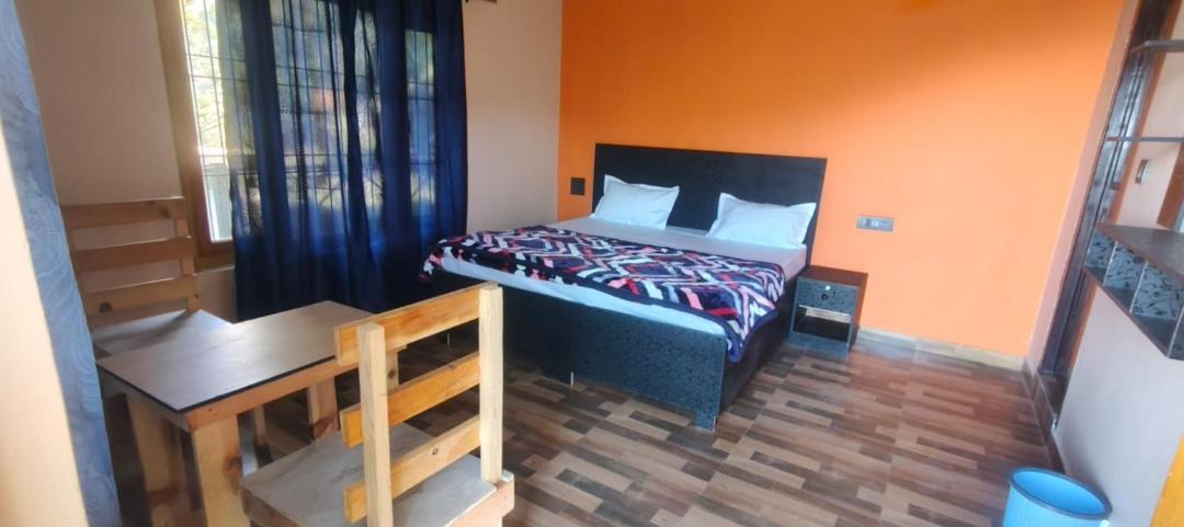 Photo of Bedroom in Naina Range