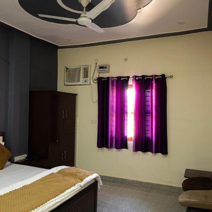 Photo of Bedroom in Haridwar