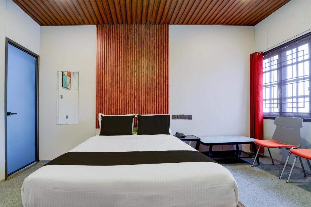 Photo of Bedroom in Karaikudi