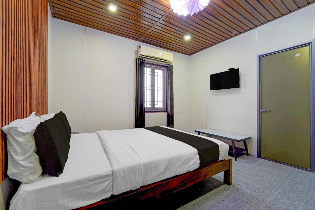 Photo of Bedroom in Karaikudi