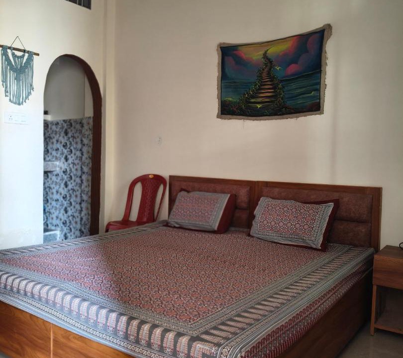 Photo of Bedroom in Tapovan