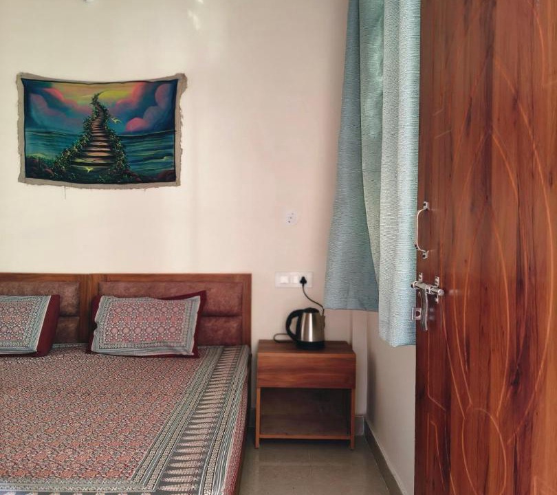 Photo of Bedroom in Tapovan