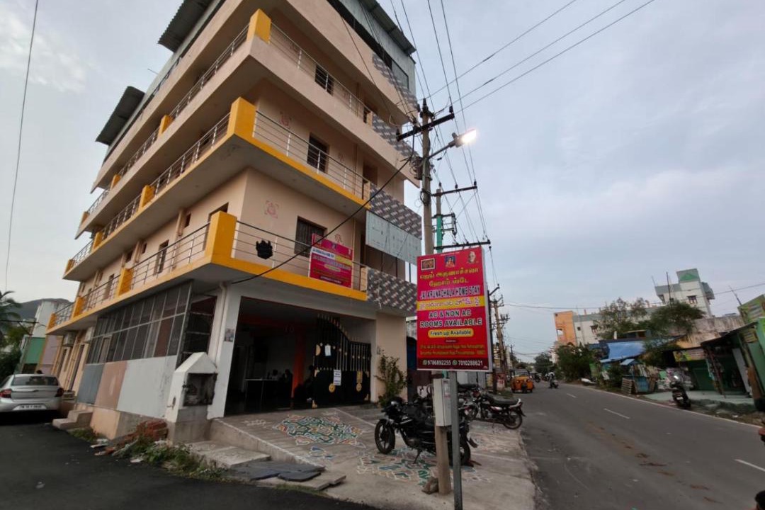Photo of Buildings in Tiruvannamalai