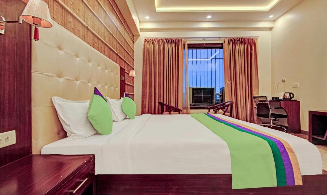 Photo of Bedroom in Taj Ganj