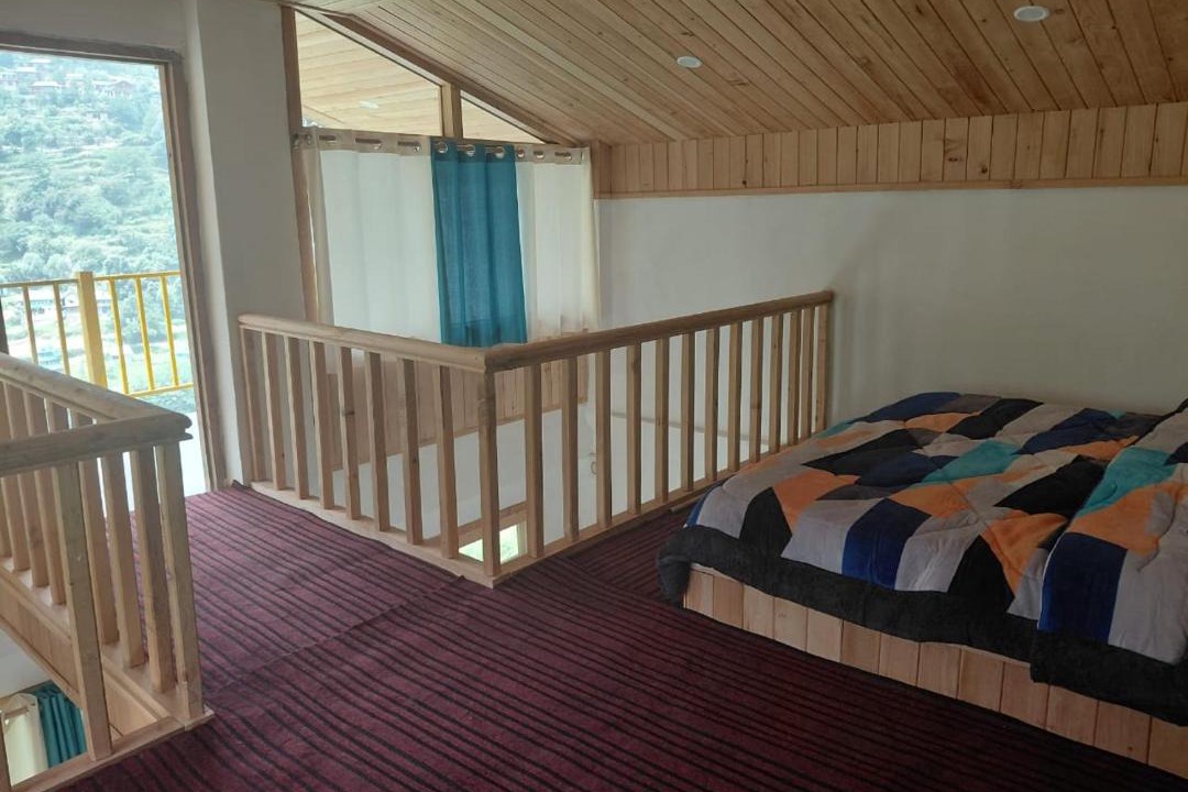 Photo of Bedroom in Jibhi