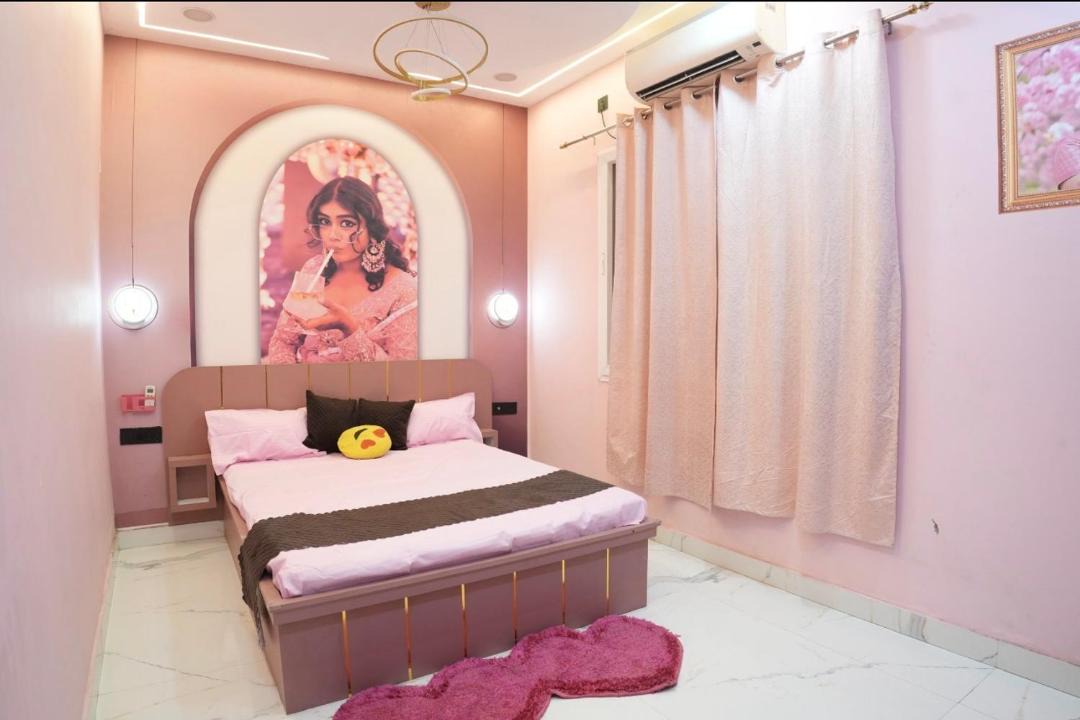 Photo of Others in Noida