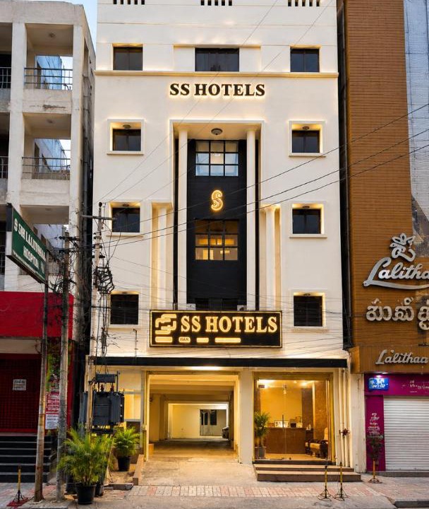 Photo of Buildings in Uttukuli