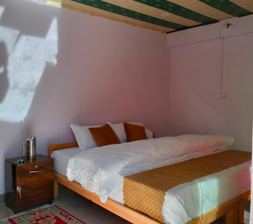 Photo of Bedroom in Bhatwari