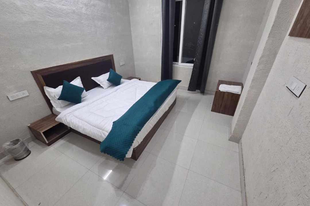 Photo of Bedroom in Narainkoti