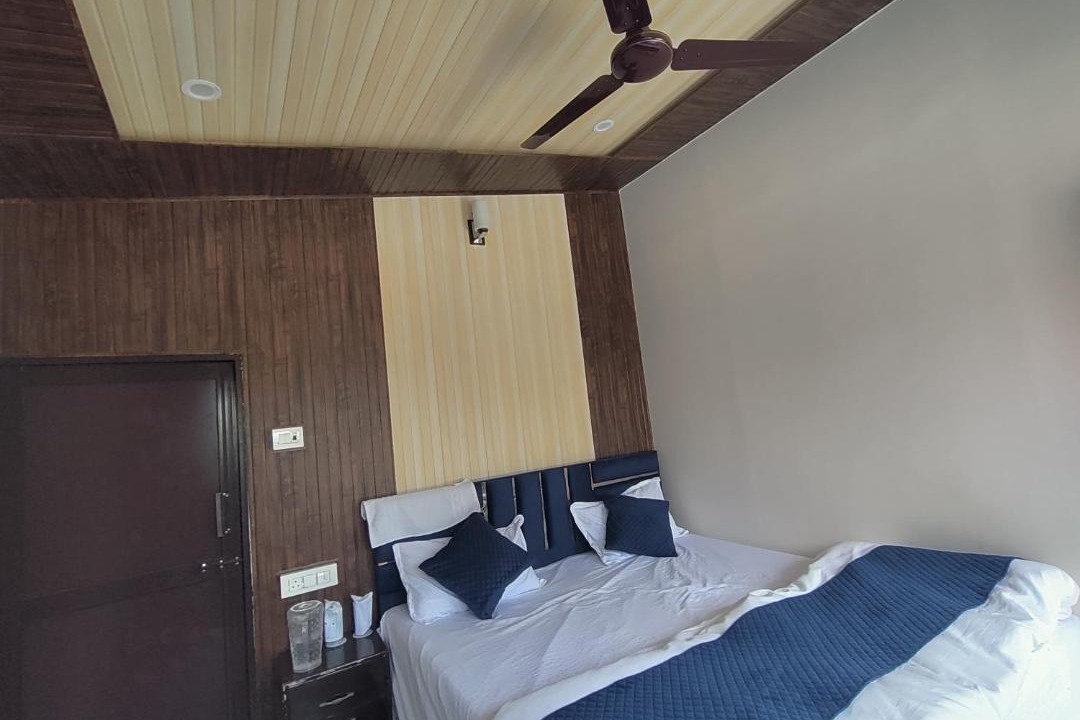 Photo of Bedroom in Bhimtal
