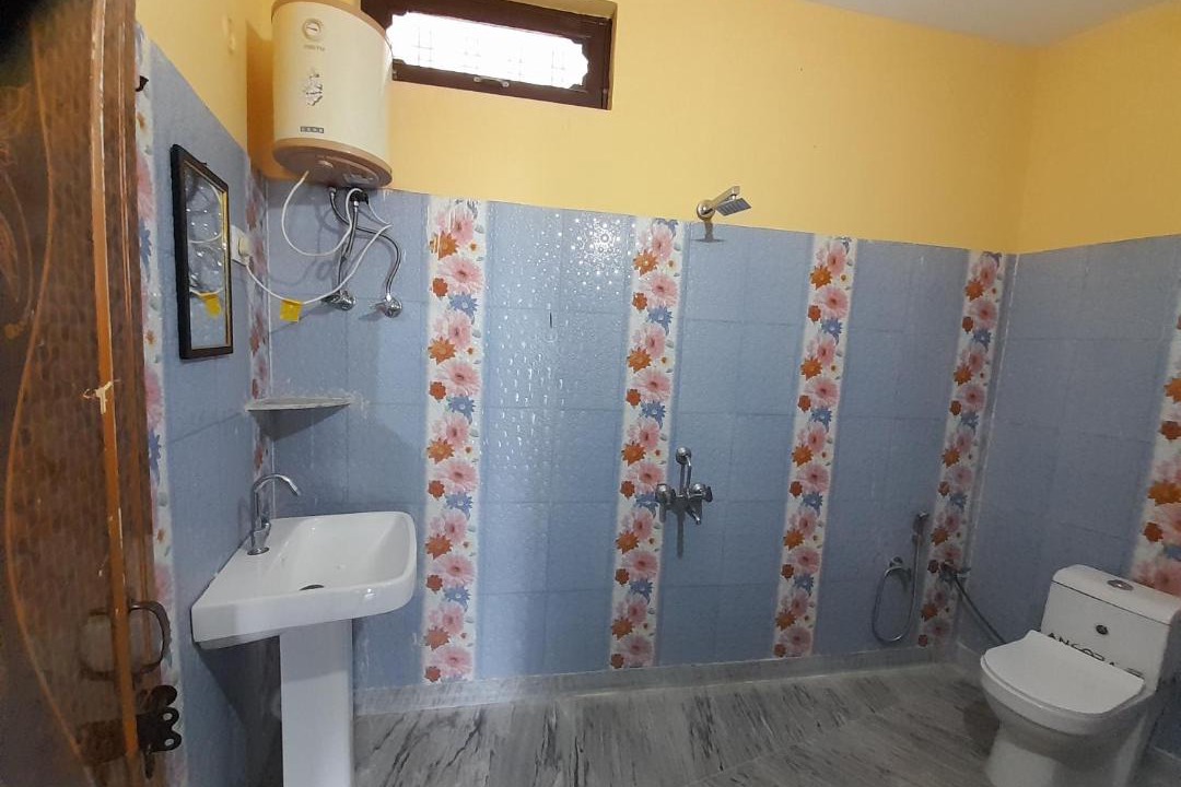 Photo of Bathroom in Guptkashi