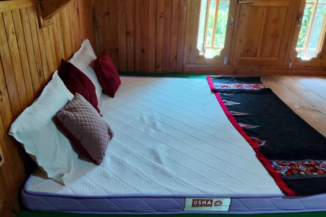 Photo of Bedroom in Gushaini