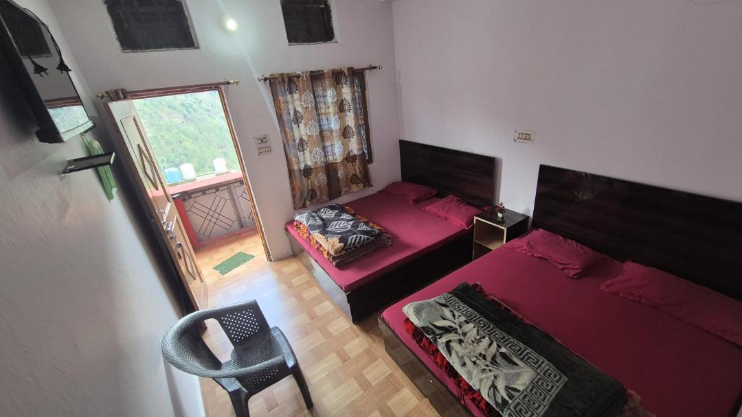 Photo of Bedroom in Narainkoti