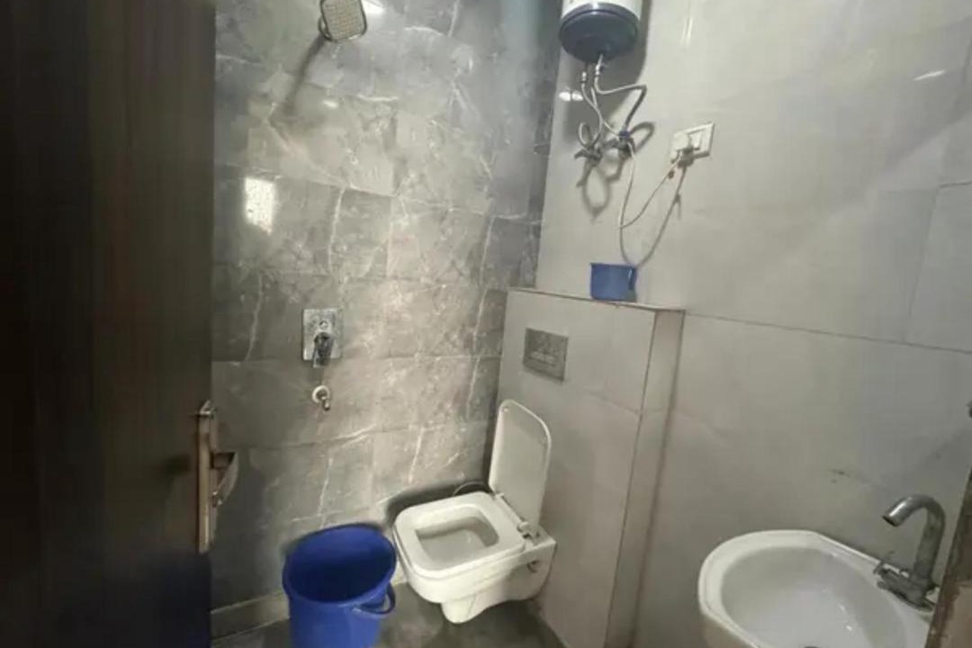 Photo of Bathroom in Azadpur