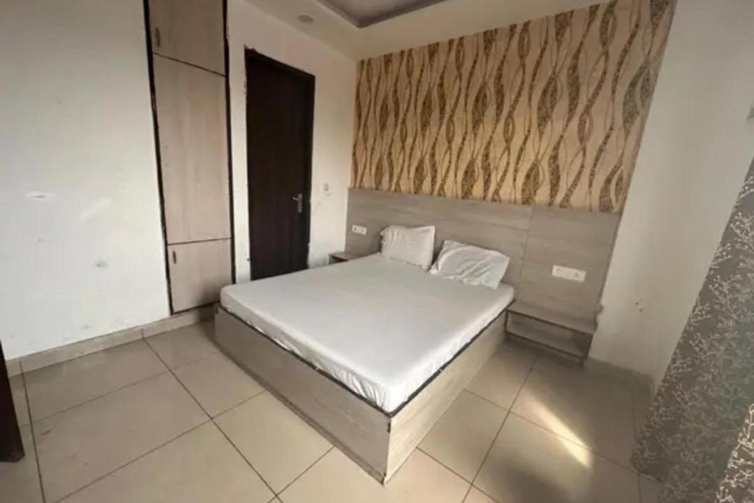 Photo of Bedroom in Azadpur