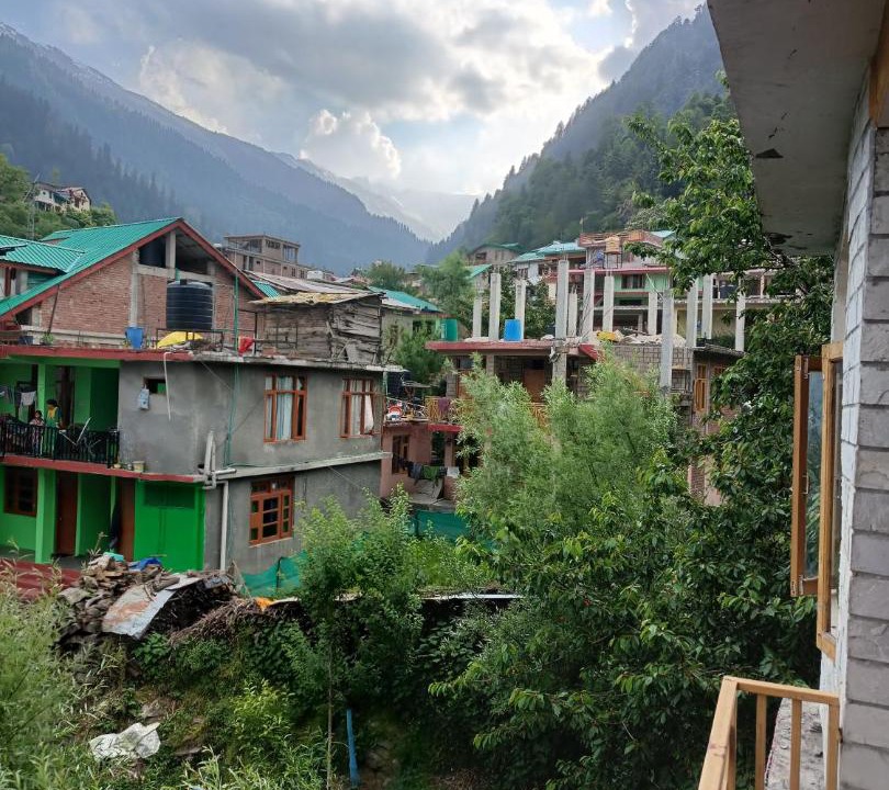 Photo of Others in Old Manali