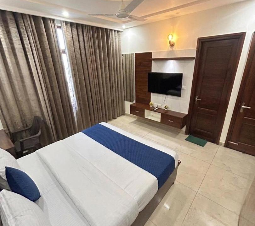Photo of Bedroom in Manimajra
